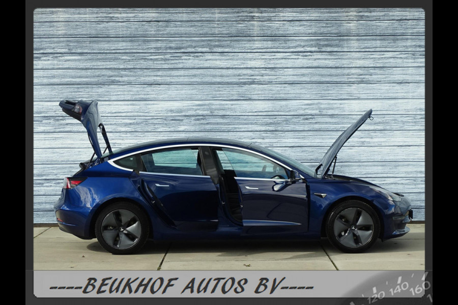 Tesla Model 3 Standard RWD Plus 60 kWh Trekhaak Pano Leer