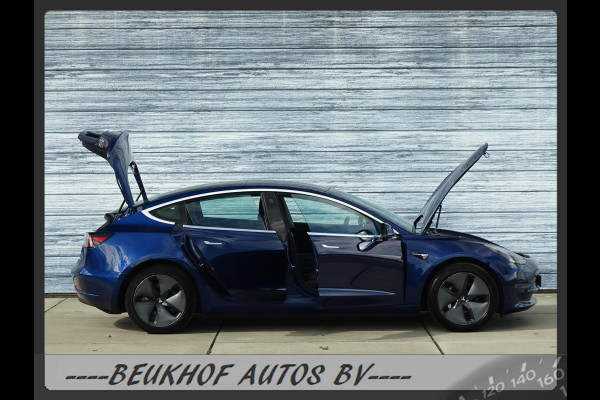 Tesla Model 3 Standard RWD Plus 60 kWh Trekhaak Pano Leer