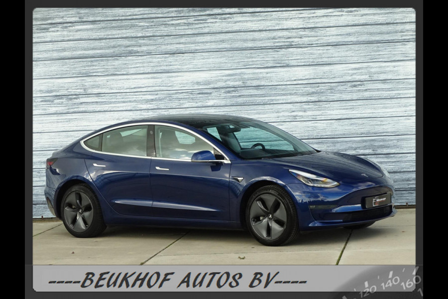 Tesla Model 3 Standard RWD Plus 60 kWh Trekhaak Pano Leer
