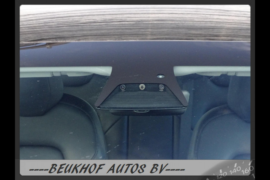 Tesla Model 3 Standard RWD Plus 60 kWh Trekhaak Pano Leer
