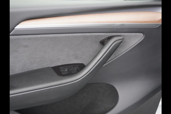 Tesla Model Y LONG RANGE AUTOPILOT | LEDER | TESLA GARANTIE T/M 11-2026