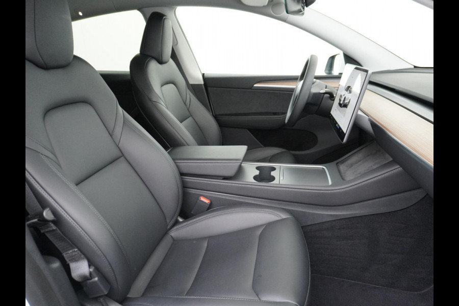Tesla Model Y LONG RANGE AUTOPILOT | LEDER | TESLA GARANTIE T/M 11-2026