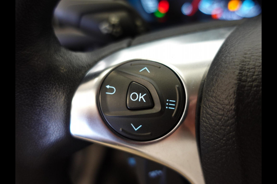 Ford Transit Connect 1.5 L2 Trend Automaat Navi Camera Trekhaak Parkeersensoren Cruise Control 3 Zits Carplay Apple Carplay / Android Auto Imperiaal  Euro6