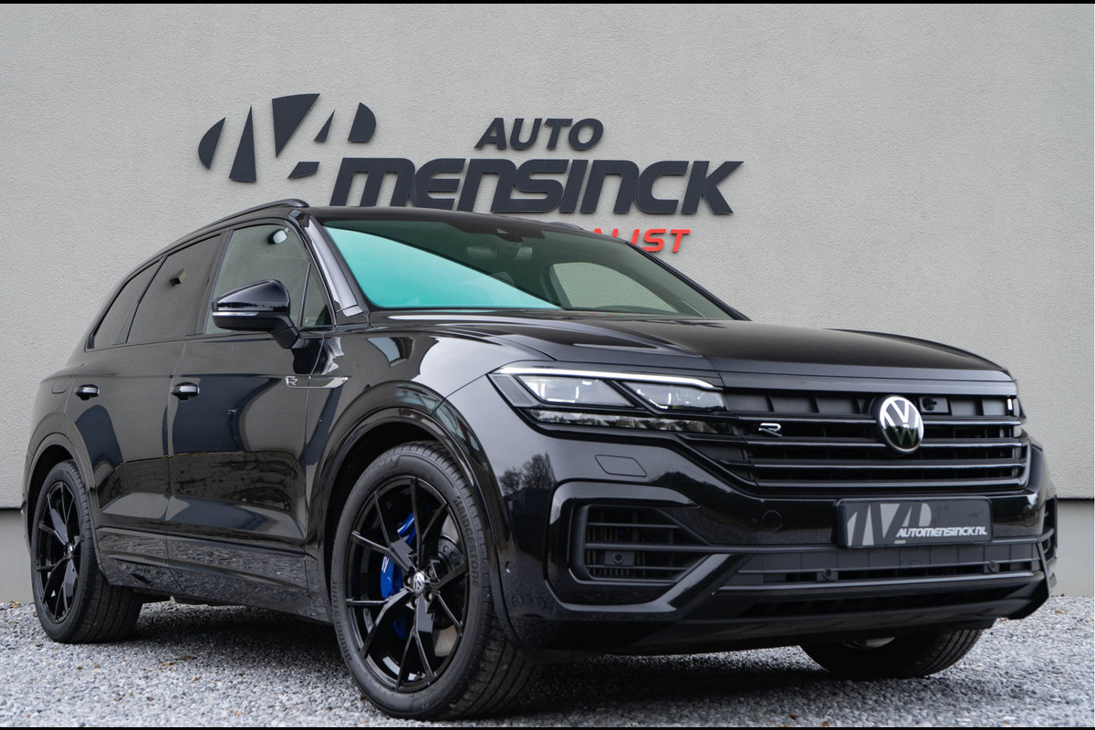 Volkswagen Touareg 3.0 TSI eHybrid R 4MOTION / Puglia/ Trekhaak/ Panoramadak/ 340kW (476PK) Volkswagen Touareg 3.0 TSI eHybrid R 4MOTION / Puglia/ Trekhaak/ Panoramadak/ 340kW (476PK)