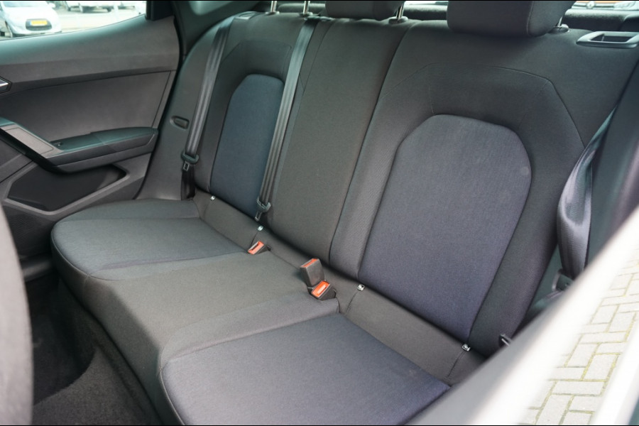 Seat Arona 95PK FR ADAPTIVE | CLIMA | PARKSENS | CARPLAY | CLIMA | FULL-LED