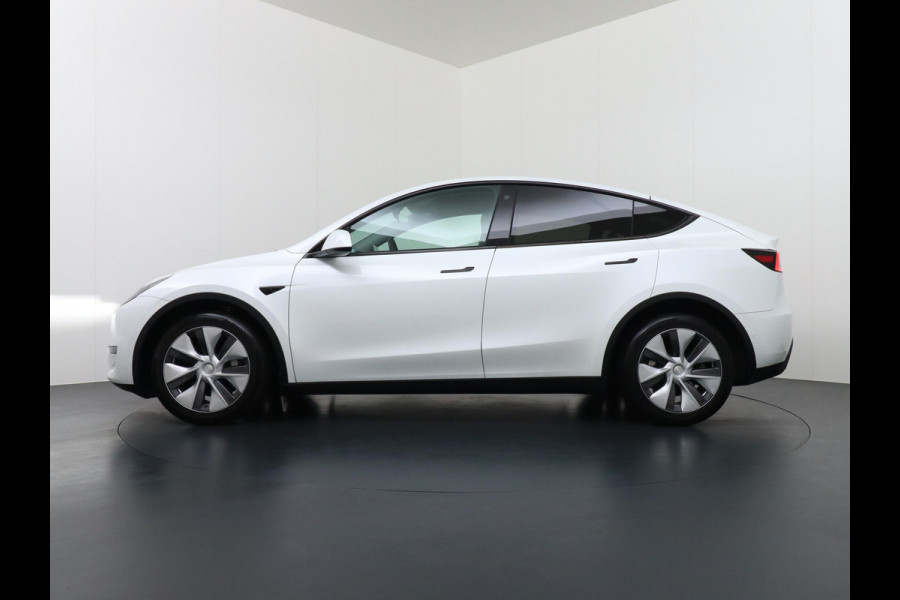 Tesla Model Y Long Range Dual AWD 78.1 kWh AUTOPILOT | UNIEKE KM STAND! | TESLA GARANTIE T/M 9-2026