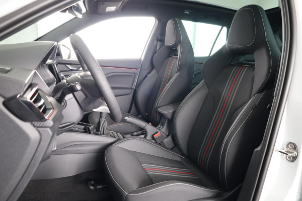 Škoda Kamiq Monte Carlo 1.0 TSI 115 pk 6 versn. Hand | Winter pakket