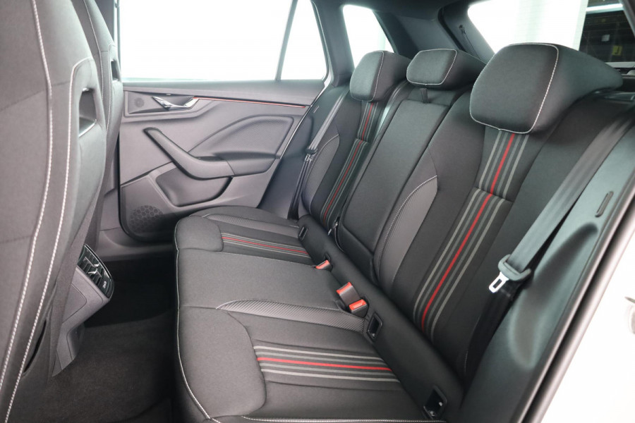 Škoda Kamiq Monte Carlo 1.0 TSI 115 pk 6 versn. Hand | Winter pakket
