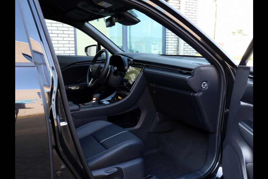 Lexus LBX Relax 2WD | Tech Pack | Leder | El. Achterklep | Dodehoek