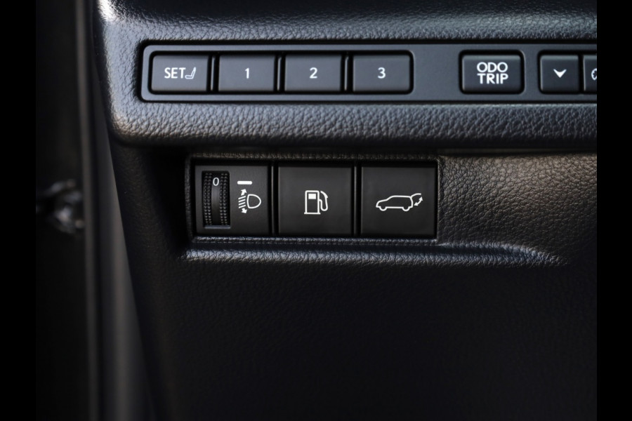 Lexus LBX Relax 2WD | Tech Pack | Leder | El. Achterklep | Dodehoek