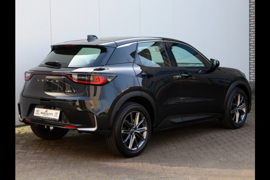 Lexus LBX Relax 2WD | Tech Pack | Leder | El. Achterklep | Dodehoek