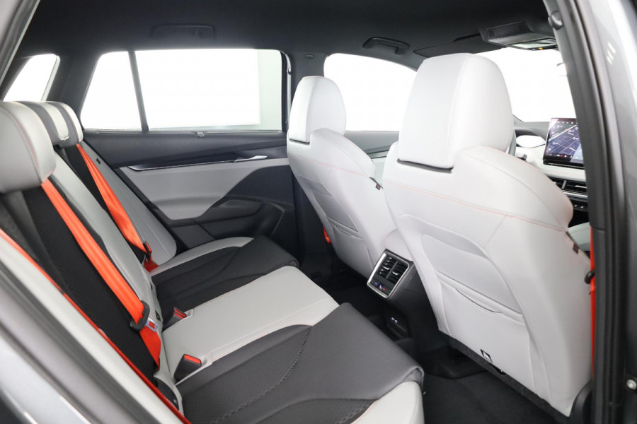 Škoda Elroq 60 Business Edition 204 pk | Business upgrade pakket MAXX | Lodge interieur