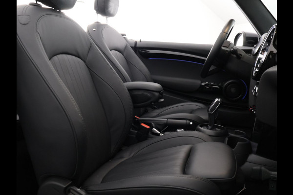 MINI Cabrio 1.5 Cooper Black-Sport Automaat 140 PK | Navigatie | Camera | Climate Control |