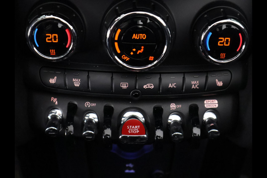 MINI Cabrio 1.5 Cooper Black-Sport Automaat 140 PK | Navigatie | Camera | Climate Control |