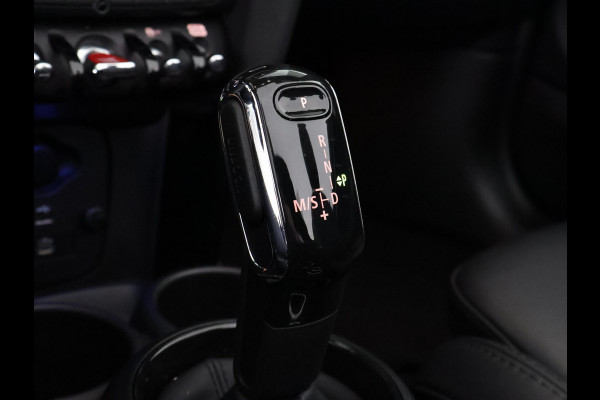 MINI Cabrio 1.5 Cooper Black-Sport Automaat 140 PK | Navigatie | Camera | Climate Control |