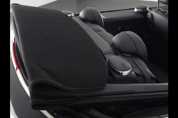 MINI Cabrio 1.5 Cooper Black-Sport Automaat 140 PK | Navigatie | Camera | Climate Control |