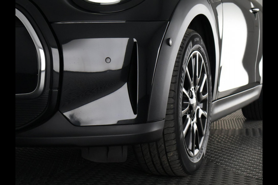 MINI Cabrio 1.5 Cooper Black-Sport Automaat 140 PK | Navigatie | Camera | Climate Control |
