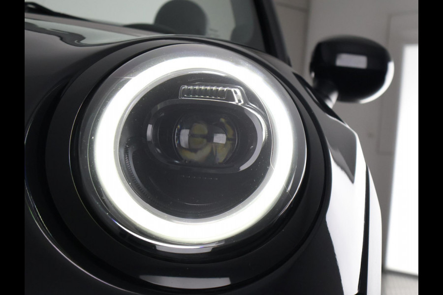 MINI Cabrio 1.5 Cooper Black-Sport Automaat 140 PK | Navigatie | Camera | Climate Control |