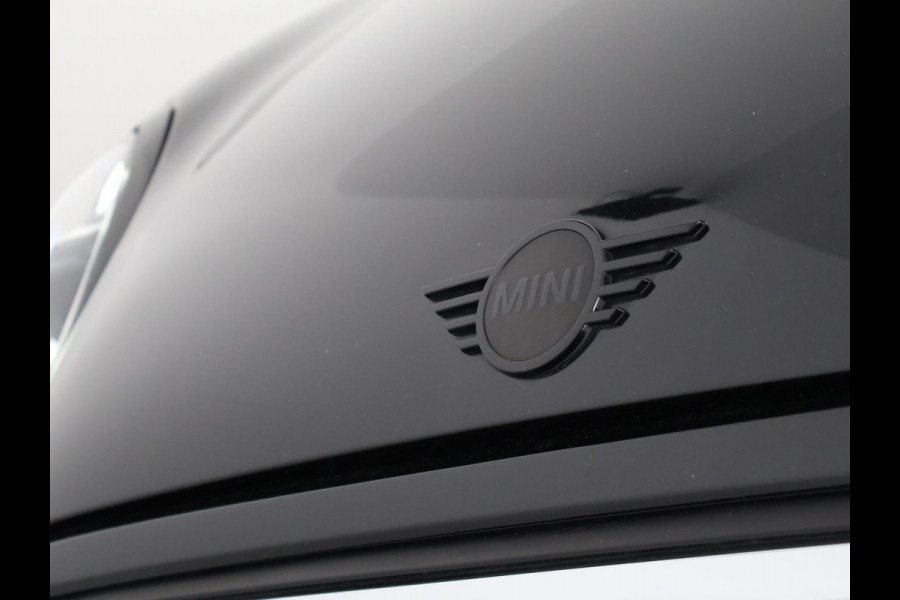 MINI Cabrio 1.5 Cooper Black-Sport Automaat 140 PK | Navigatie | Camera | Climate Control |