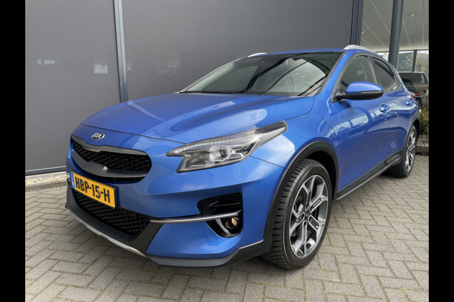 Kia Xceed 1.0 T-GDi DynamicPlusLine Climate control - Cruise control - Park. sensoren A - Navi full map - A-uitrijcamera - MFL-Stuurwiel - Led verlichting - Mistlampen - LMV 18" - Spiegels E-V+VW - V-Stoelen VW - Bluetooth