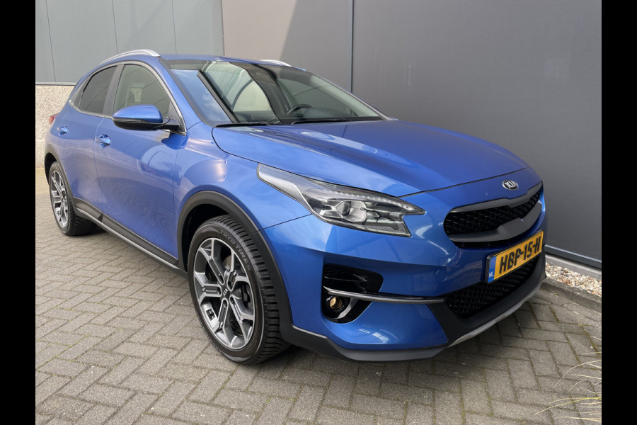Kia Xceed 1.0 T-GDi DynamicPlusLine Climate control - Cruise control - Park. sensoren A - Navi full map - A-uitrijcamera - MFL-Stuurwiel - Led verlichting - Mistlampen - LMV 18" - Spiegels E-V+VW - V-Stoelen VW - Bluetooth