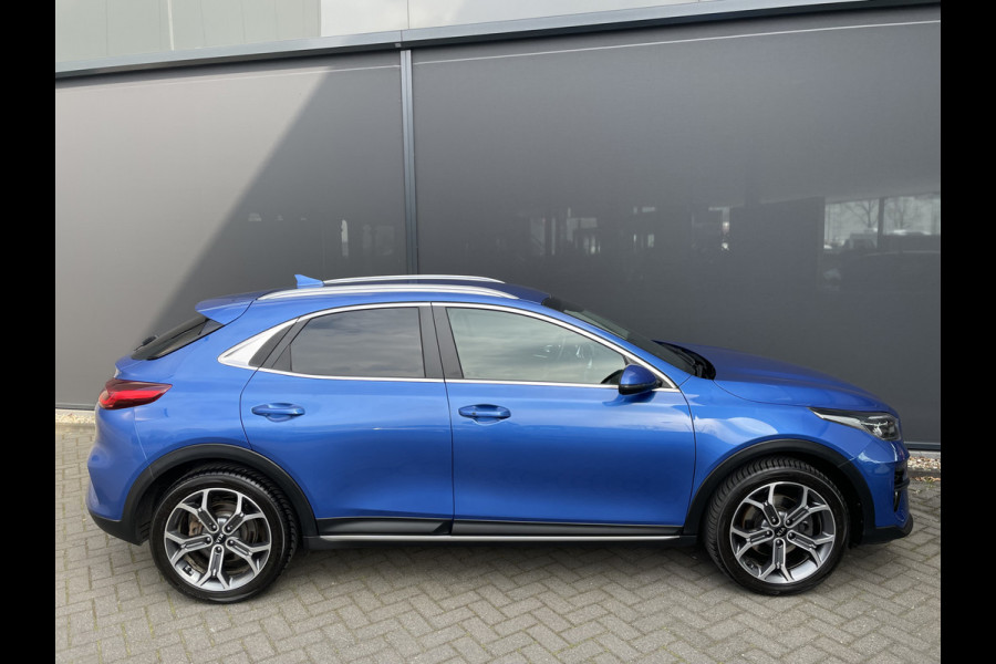 Kia Xceed 1.0 T-GDi DynamicPlusLine Climate control - Cruise control - Park. sensoren A - Navi full map - A-uitrijcamera - MFL-Stuurwiel - Led verlichting - Mistlampen - LMV 18" - Spiegels E-V+VW - V-Stoelen VW - Bluetooth