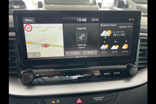 Kia Xceed 1.0 T-GDi DynamicPlusLine Climate control - Cruise control - Park. sensoren A - Navi full map - A-uitrijcamera - MFL-Stuurwiel - Led verlichting - Mistlampen - LMV 18" - Spiegels E-V+VW - V-Stoelen VW - Bluetooth