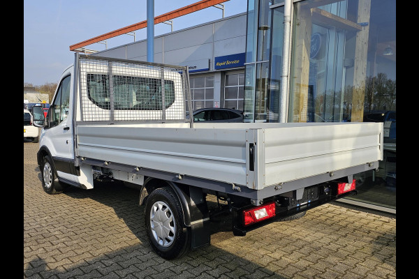 Ford Transit 350 2.0 TDCi 350 L2 | Open laadbak | Airco | Cruise control | Aluminium laadbak breed | Reservewiel | Voorruitverwarming | Bijrijdersbank | 3-zits