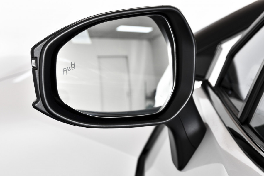 Toyota C-HR 2.0 Hybrid 200 Dynamic | Dig. Cockpit | Adapt. Cruise | Stoel-+Stuurverw. | PDC | Camera | NAV + App. Connect | ECC | LM 18" | 4737