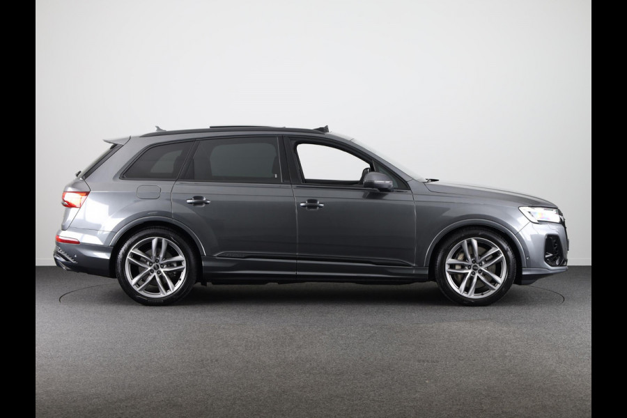 Audi Q7 55 TFSI e quattro Pro Line S 394pk | Panoramadak |  Trekhaak | Bang & Olufsen premium 3d | Head-up Display | Assisentiepakket plus | Ambient Light