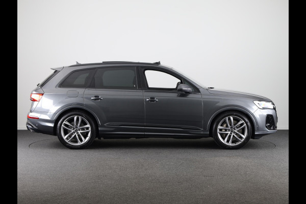 Audi Q7 55 TFSI e quattro Pro Line S 394pk | Panoramadak |  Trekhaak | Bang & Olufsen premium 3d | Head-up Display | Assisentiepakket plus | Ambient Light