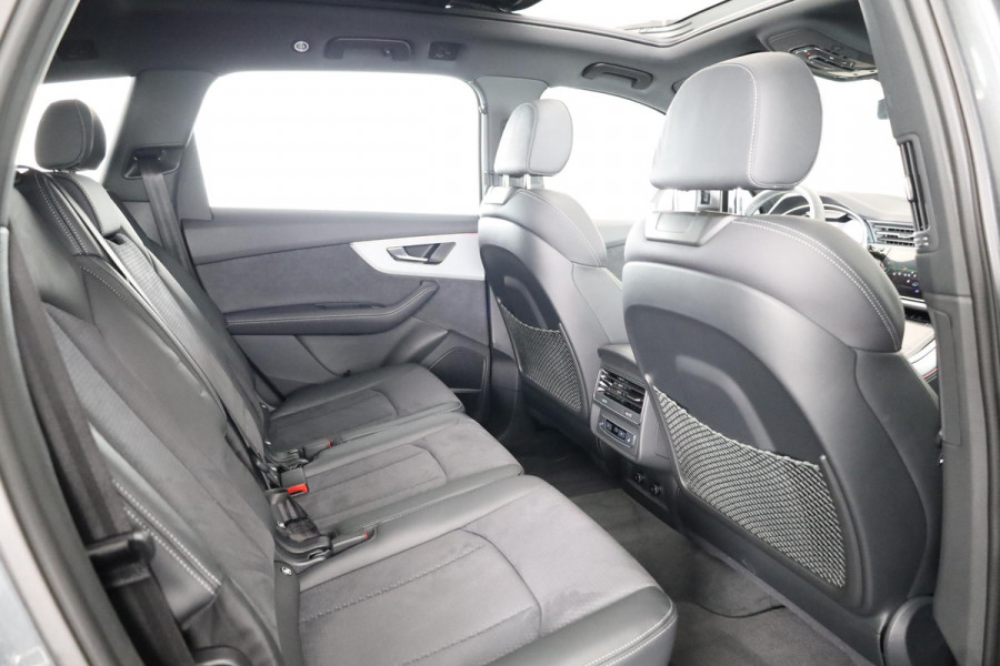 Audi Q7 55 TFSI e quattro Pro Line S 394pk | Panoramadak |  Trekhaak | Bang & Olufsen premium 3d | Head-up Display | Assisentiepakket plus | Ambient Light