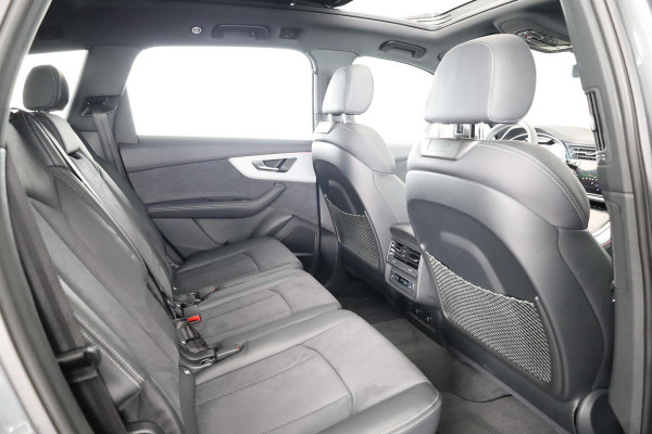 Audi Q7 55 TFSI e quattro Pro Line S 394pk | Panoramadak |  Trekhaak | Bang & Olufsen premium 3d | Head-up Display | Assisentiepakket plus | Ambient Light