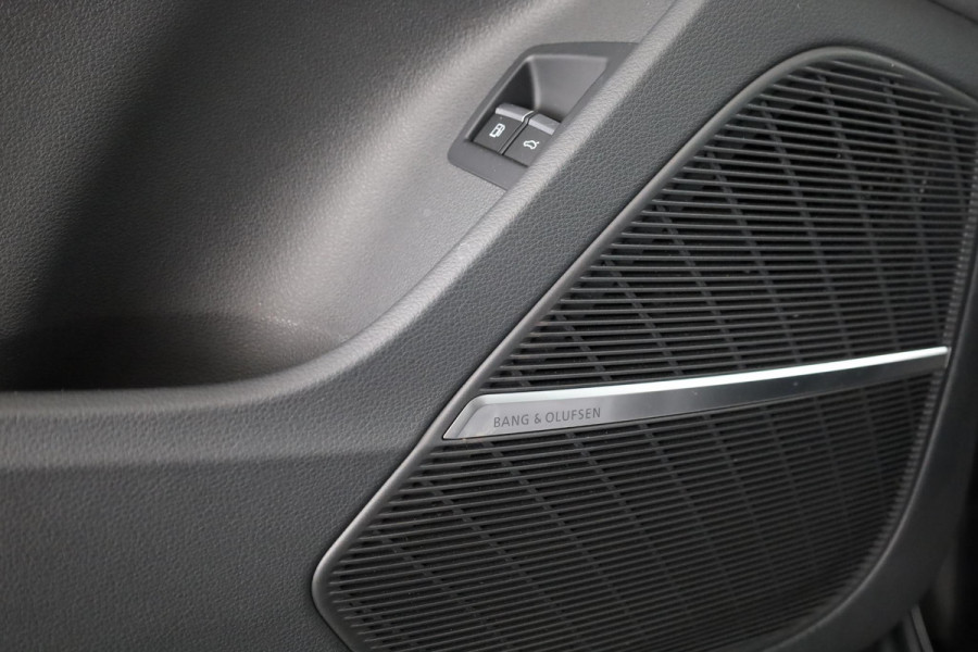 Audi Q7 55 TFSI e quattro Pro Line S 394pk | Panoramadak |  Trekhaak | Bang & Olufsen premium 3d | Head-up Display | Assisentiepakket plus | Ambient Light