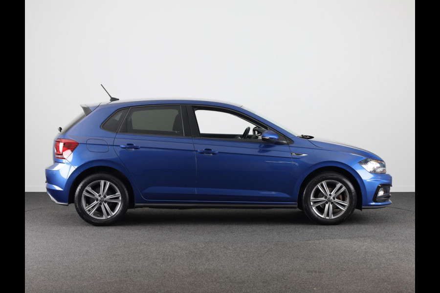 Volkswagen Polo 1.0 TSI R-Line Edition 95 pk Automaat (DSG) | Navigatie | Parkeersensoren | Achteruitrijcamera | Adaptieve cruise control | R-Line exterieur |
