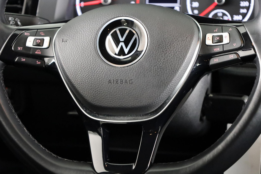 Volkswagen Polo 1.0 TSI R-Line Edition 95 pk Automaat (DSG) | Navigatie | Parkeersensoren | Achteruitrijcamera | Adaptieve cruise control | R-Line exterieur |