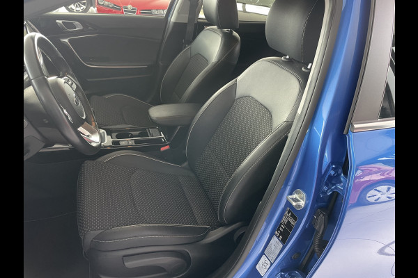 Kia Xceed 1.0 T-GDi DynamicPlusLine Climate control - Cruise control - Park. sensoren A - Navi full map - A-uitrijcamera - MFL-Stuurwiel - Led verlichting - Mistlampen - LMV 18" - Spiegels E-V+VW - V-Stoelen VW - Bluetooth