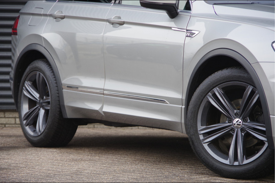 Volkswagen Tiguan 1.5 TSI Highline R-Line AUT. PANO, LED, LEDER, ACC, VIRTUAL COCKPIT, NAVI, PARKEERSENSOREN, CLIMA, 19'' LMV, NL AUT