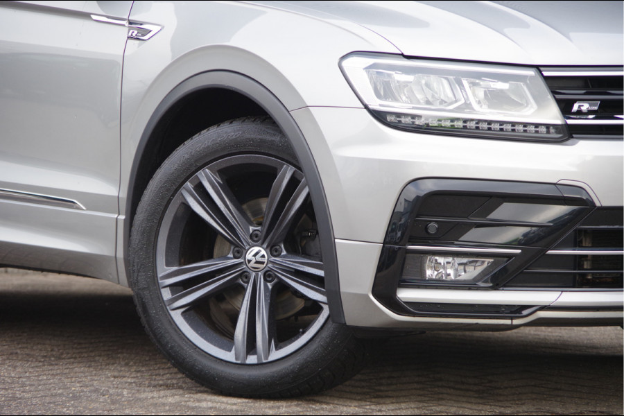Volkswagen Tiguan 1.5 TSI Highline R-Line AUT. PANO, LED, LEDER, ACC, VIRTUAL COCKPIT, NAVI, PARKEERSENSOREN, CLIMA, 19'' LMV, NL AUT