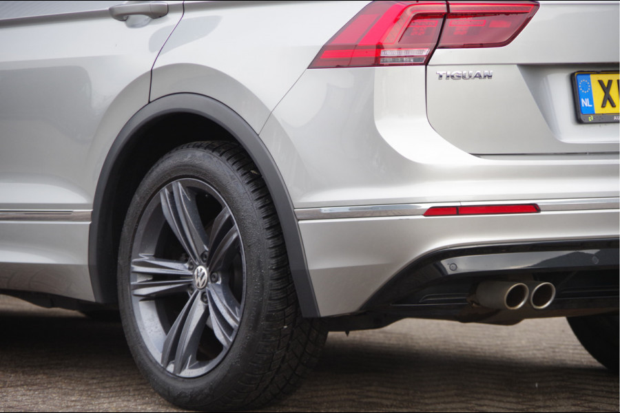 Volkswagen Tiguan 1.5 TSI Highline R-Line AUT. PANO, LED, LEDER, ACC, VIRTUAL COCKPIT, NAVI, PARKEERSENSOREN, CLIMA, 19'' LMV, NL AUT