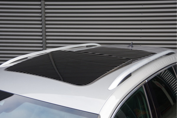 Volkswagen Tiguan 1.5 TSI Highline R-Line AUT. PANO, LED, LEDER, ACC, VIRTUAL COCKPIT, NAVI, PARKEERSENSOREN, CLIMA, 19'' LMV, NL AUT