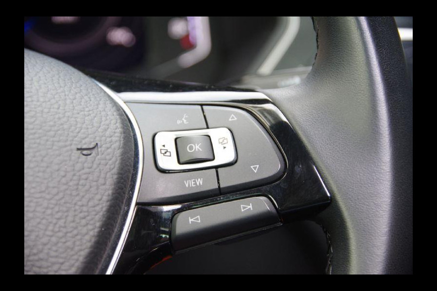 Volkswagen Tiguan 1.5 TSI Highline R-Line AUT. PANO, LED, LEDER, ACC, VIRTUAL COCKPIT, NAVI, PARKEERSENSOREN, CLIMA, 19'' LMV, NL AUT