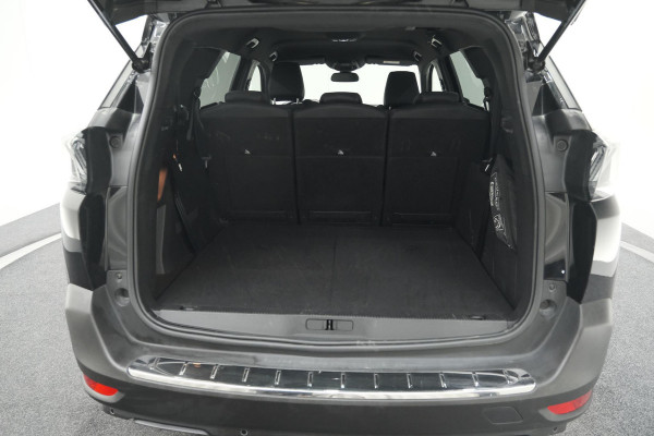 Peugeot 5008 Hybrid 136 e-DSC6 Allure | Camera | Apple Carplay | Navigatie | Parkeersensoren