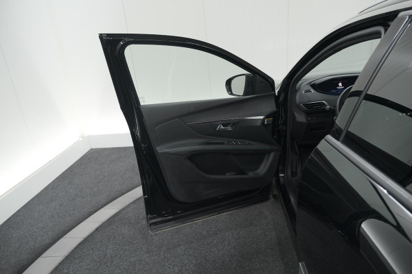 Peugeot 5008 Hybrid 136 e-DSC6 Allure | Camera | Apple Carplay | Navigatie | Parkeersensoren