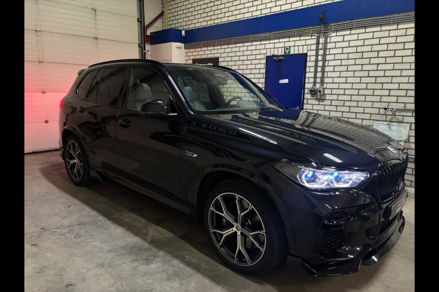 BMW X5 XDrive45e High Executive M pano hud sfeer