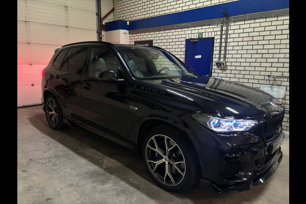 BMW X5 XDrive45e High Executive M pano hud sfeer