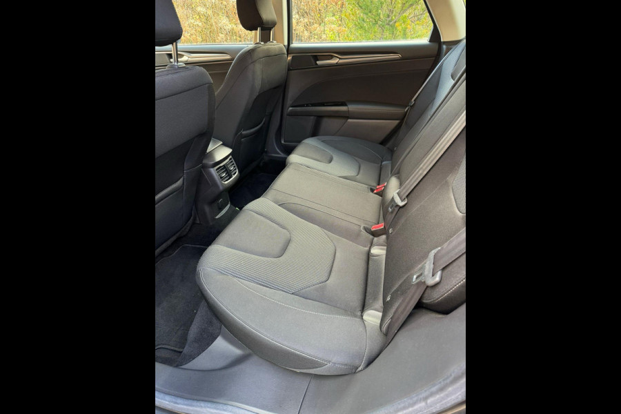Ford Mondeo Wagon 2.0 IVCT HEV Titanium 187pk Cruise Control | Navigatie | Apple Carplay / Android Auto | Climate control
