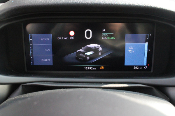 Jeep Avenger ALTITUDE 156PK 54 kWh | 3-FASE | ELEKTRISCH BEDIENBARE ACHTERKLEP | ACHTERUITRIJ CAMERA | NAVIGATIE | DRAADLOZE APPLE CARPLAY/ANDROID AUTO | ALL SEASON BANDEN | LICHTMETALEN VELGEN 17" | ADAPTIVE CRUISE CONTROL | DAB+ RADIO | DRAADLOZE TELEFOONLADER | KEYLESS ENTRY |