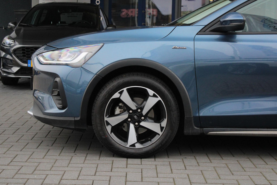 Ford Focus 1.0 EcoBoost Hybrid Active Style | Panoramadak | Winter Pack | Camera | Navigatie | Cruise control