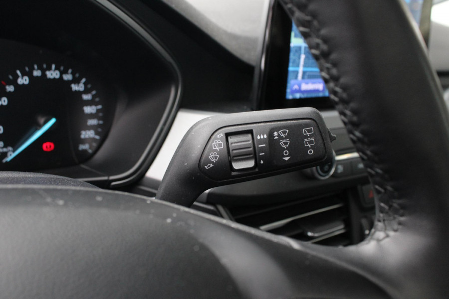 Ford Focus 1.0 EcoBoost Hybrid Active Style | Panoramadak | Winter Pack | Camera | Navigatie | Cruise control